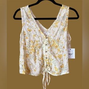 O’Neill cute summer top, new with tags xs, made with 100% recycled paper!